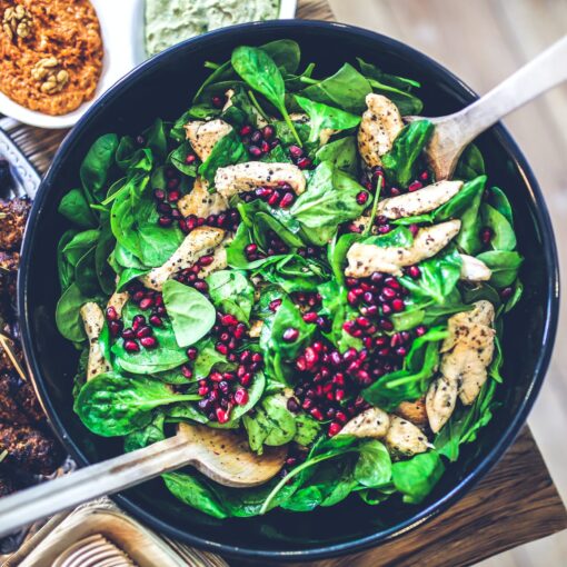 spinach chicken pomegranate salad